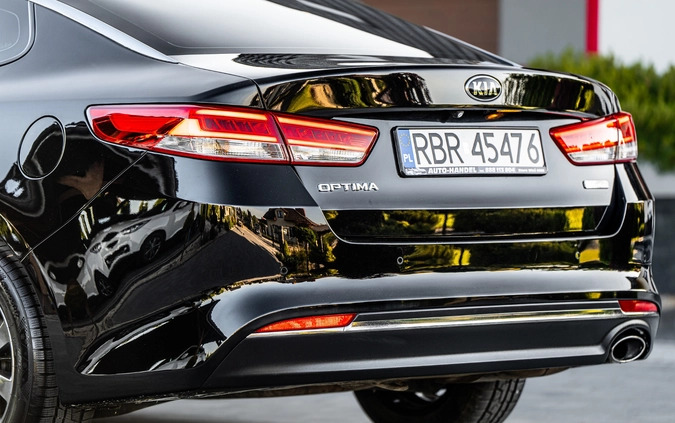 Kia Optima cena 58900 przebieg: 199600, rok produkcji 2016 z Brzozów małe 742